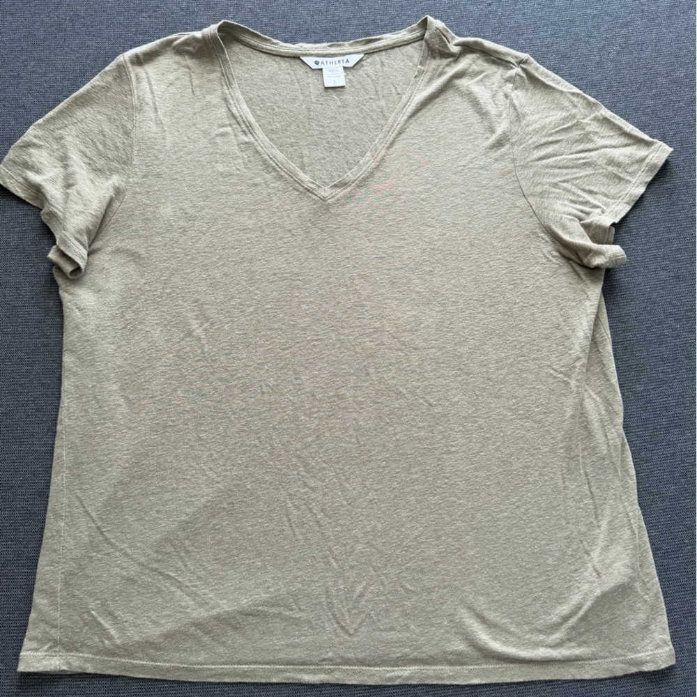 Athleta Short Sleeve V-Neck Tee in Light Tan